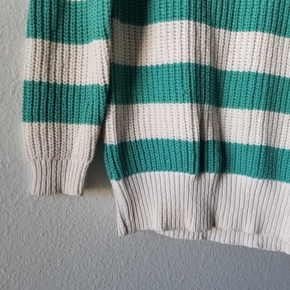 Forever 21 sweater striped longer fitting - Picture 3 of 5